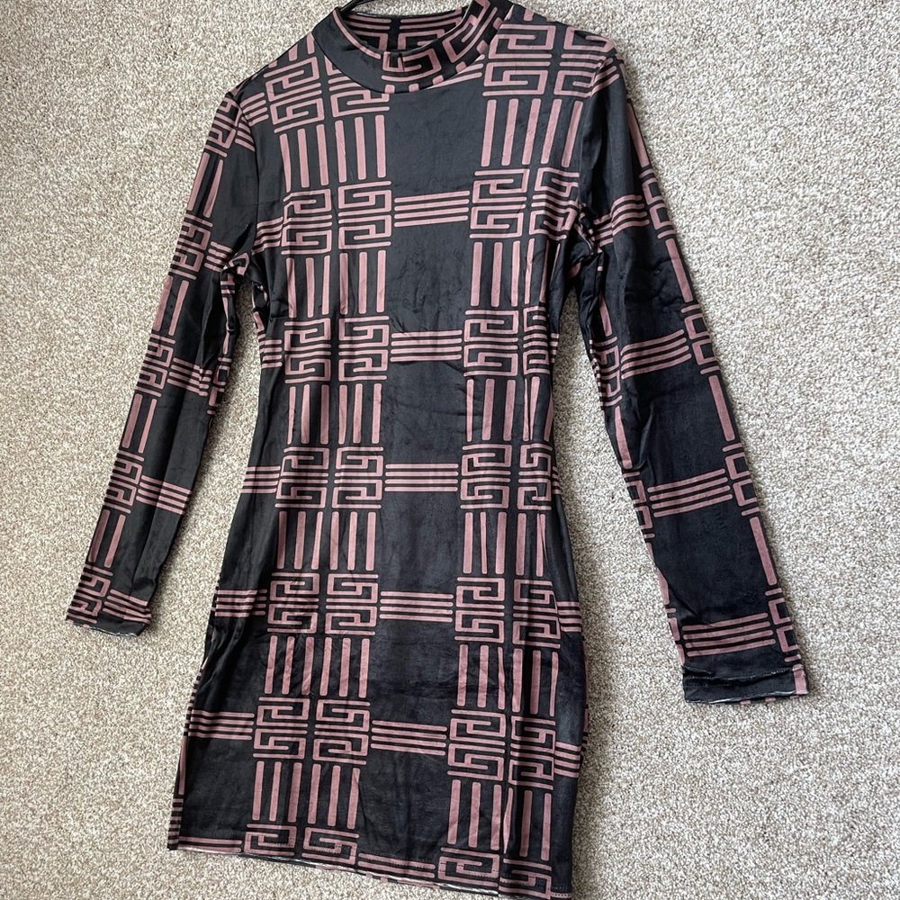 Chicme Geo Print Long Sleeve Velvet Bodycon Mini Dress Size Small